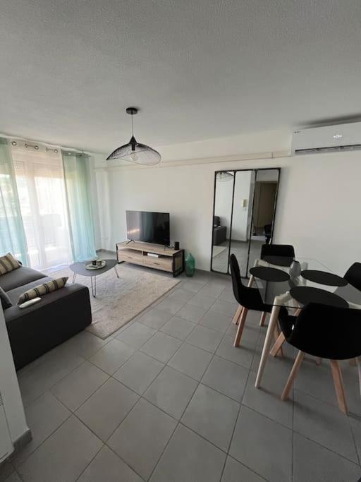 شقة لونيه  في Joli Appt 45 M2 Avec Terrasse المظهر الخارجي الصورة